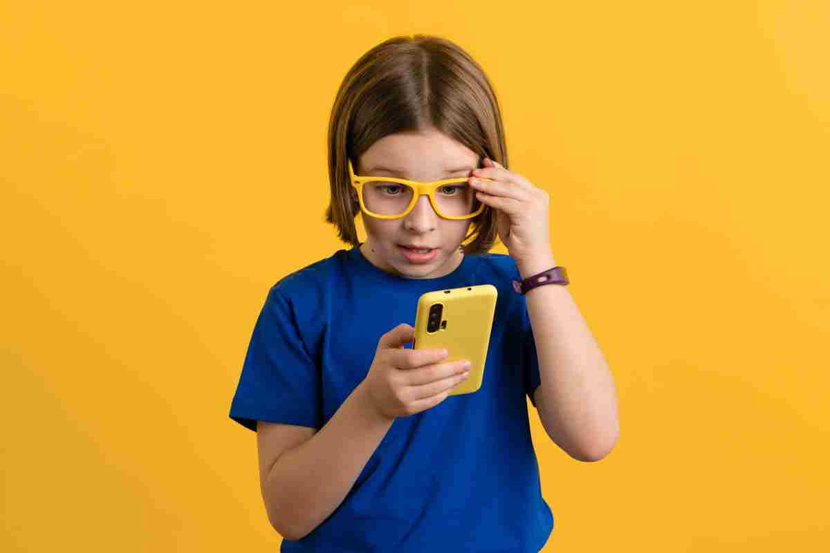 Bambini e smartphone quando esporli 