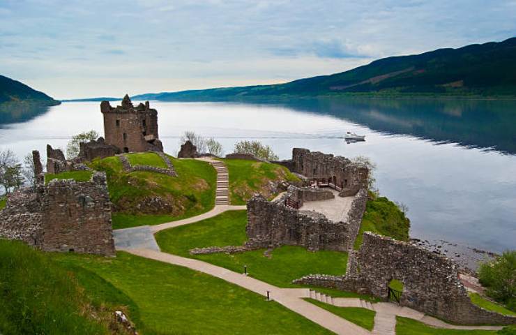 Loch Ness in Scozia, dove si nasconderebbe il mostro Nessie