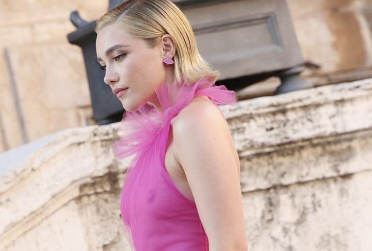 Florence Pugh con il vestito trasparente di Valentino