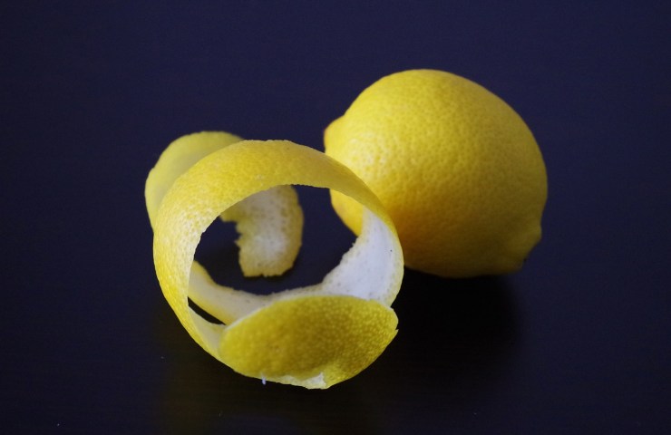 Bucce di limone non buttarle