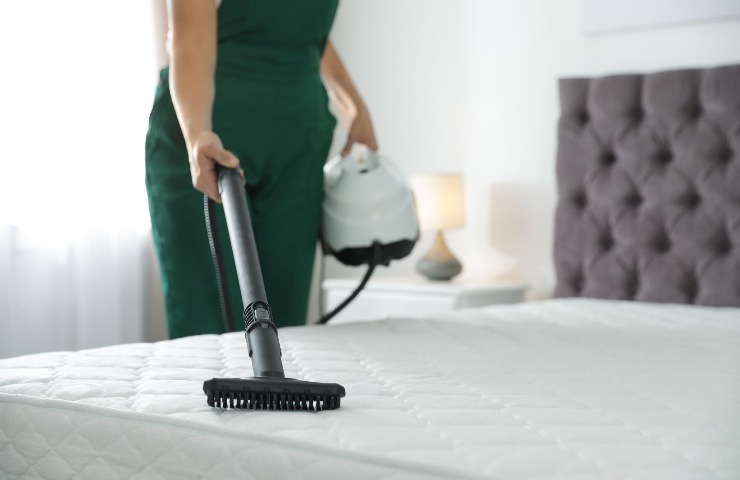 Come pulire il materasso: 5 modi per farlo durare più a lungo