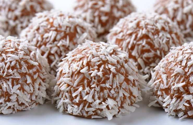 Tartufi cioccolato e cocco