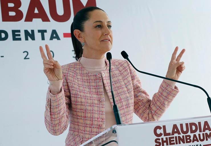 Claudia Sheinbaum durante una conferenza stampa